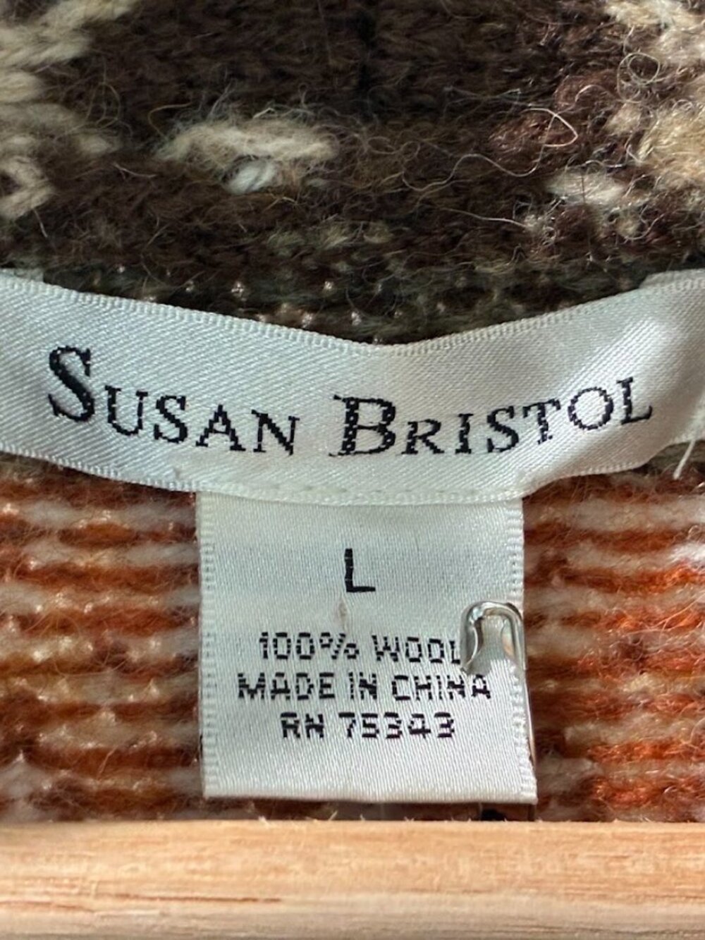 Susan Bristol 100% Wool Fair Isle Cardigan Sweater L Shawl Collar Horn NWT - Picture 3 of 6